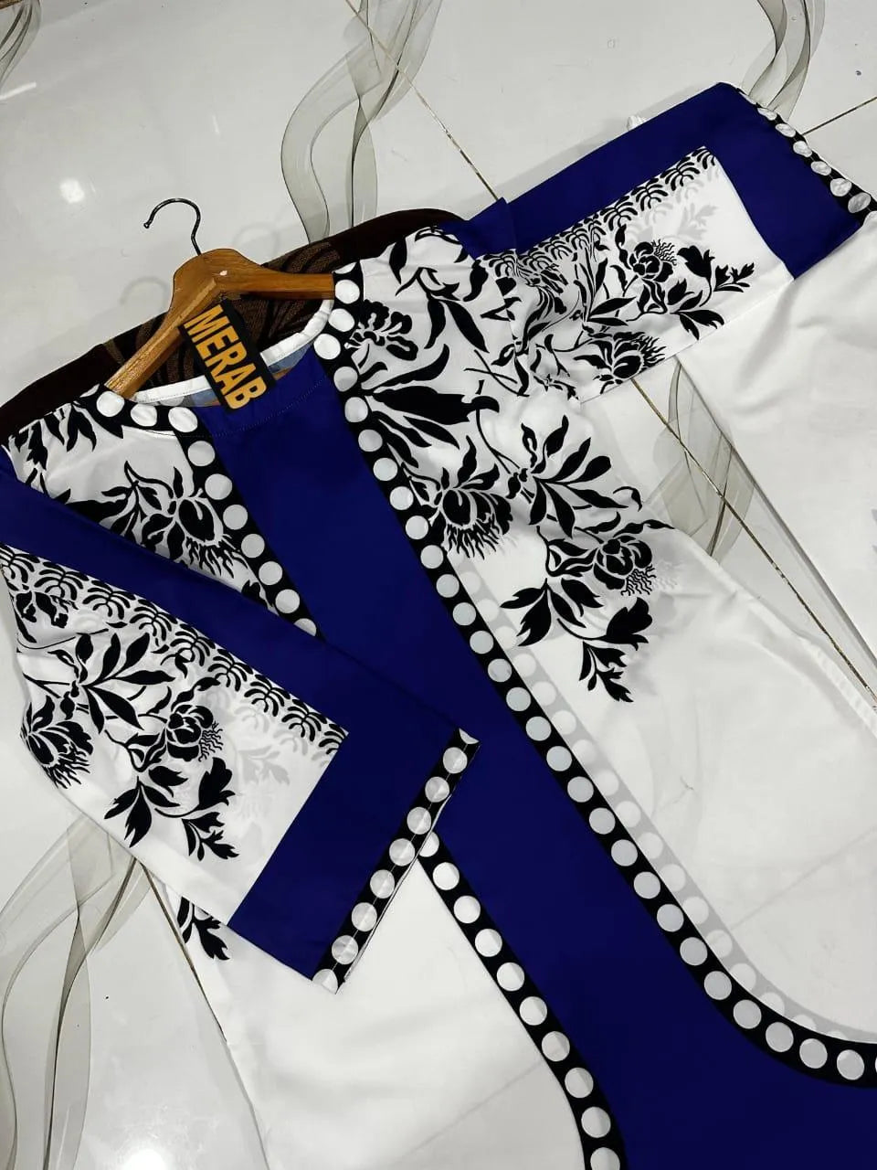 Women Swiss Lawn Printed Kurta Pant Set Blue Medium