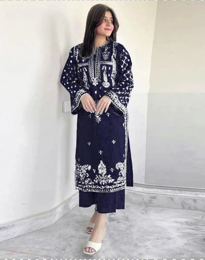 Women Embroidered Dhanak Suit Blue 2 Pcs